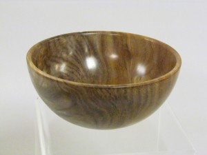 Bowl -Puriri - Colin Wise